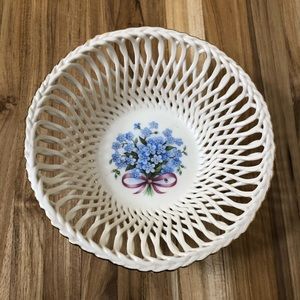 Amadeus handmade porcelain dish